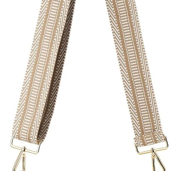 Women's Summer Straw Braided Crossbody Bag with Tassel Chain and Adjustable Stra - Picture 2 of 6